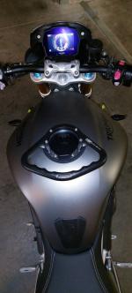 Poign&eacute;es de maintien A-Sider r&eacute;servoir Black Edition