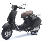 R&eacute;plique Vespa 946 Noir - Echelle 1/12&deg; NEWRAY