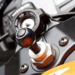 Support Smartphone SW-MOTECH A BOULE POUR COLONNE DE DIRECTION