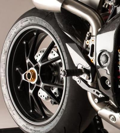 Garde boue AR LighTech carbone brillant Speed Triple 1050 / R (11-15)