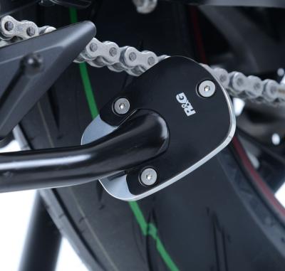 Patin de b&eacute;quille lat&eacute;rale R&G GSX-S750 (2017-2018)