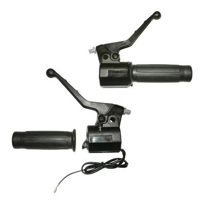 Poign&eacute;e de gaz P2R POIGNEE DE GAZ-FREIN CYCLO ADAPTABLE PEUGEOT 103 MVL-SP NOUVEAU MODELE AVEC LEVIER DE DECOMPRESSEUR ET STARTER NOIR (PAIRE) -P2R