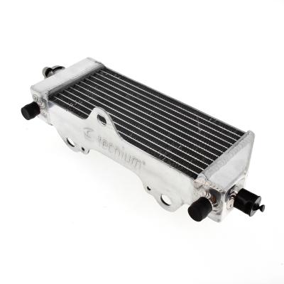 Radiateur Tecnium droit soude/grande contenance