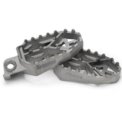 Repose-pieds Akrapovic Titane