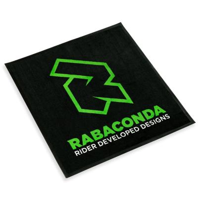 Tapis environnemental Rabaconda atelier Machine (100x100cm)